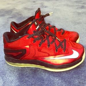 Nike lebron 11 lows